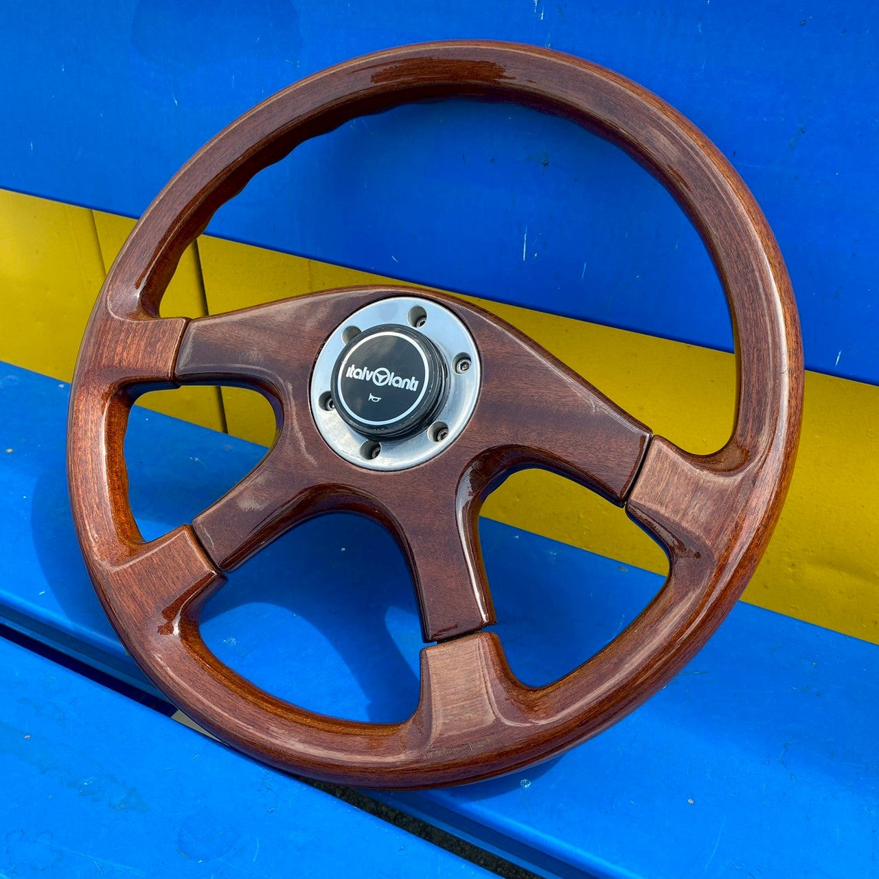 Italvolanti Wood Steering Wheel (Classic 3-Spoke, Brown)
